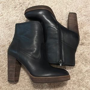 Women’s size 9 lucky brand black heel booties $15